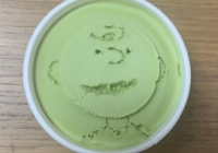アイスクリームを食べる時