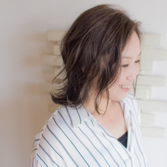 ミディアムボブ