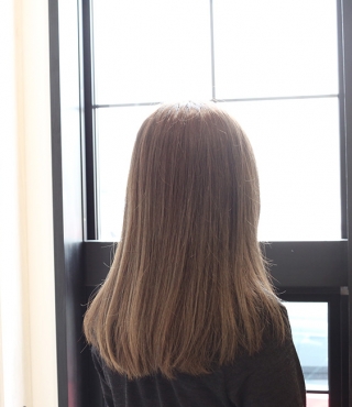 ハイトーンベージュ