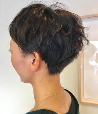 遊びのある無造作ヘア