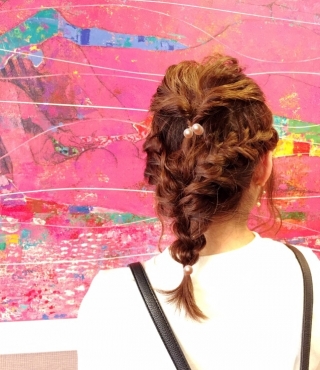 三つ編みアレンジヘアー