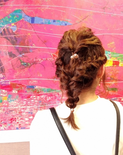 三つ編みアレンジヘアー