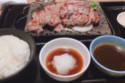 肉肉肉♡